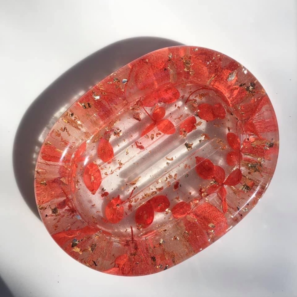 Red flowers bar soap tray holder